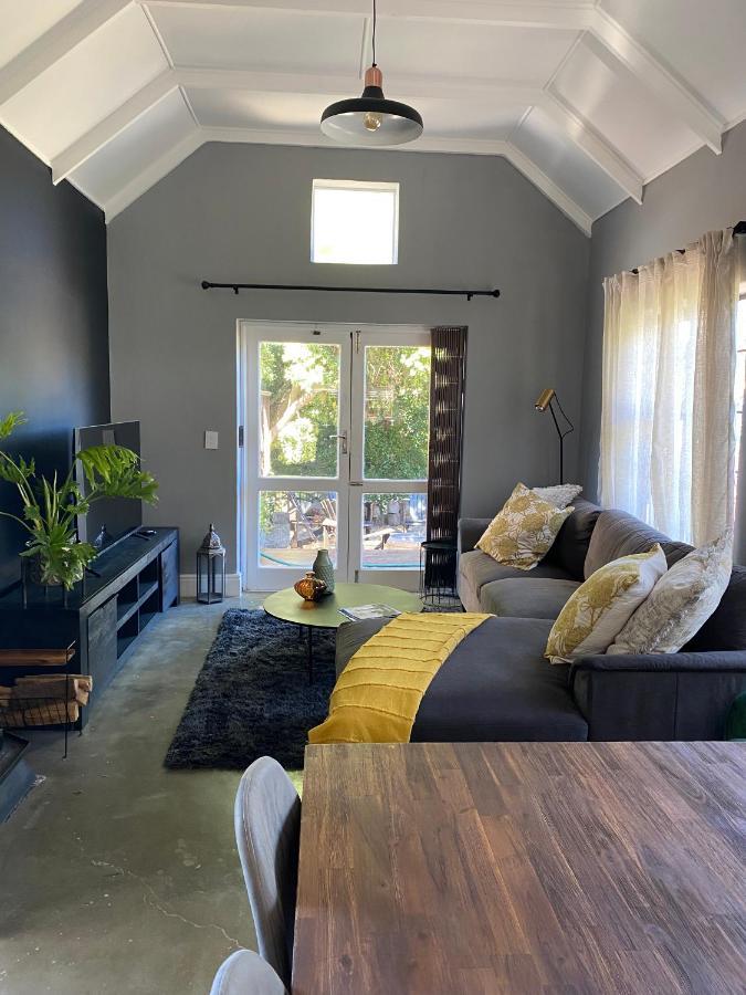 Cosy And Unique Family Retreat In Hout Bay Villa Cape Town Exterior photo