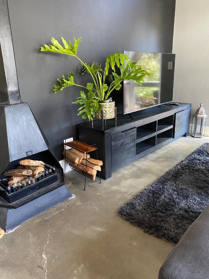 Cosy And Unique Family Retreat In Hout Bay Villa Cape Town Exterior photo